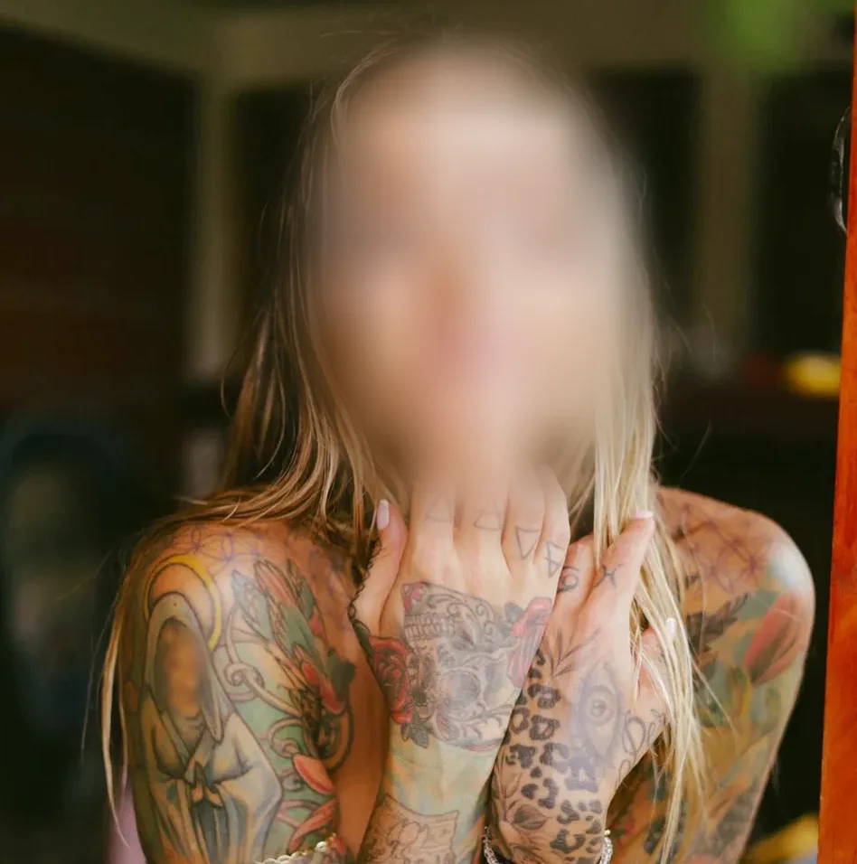 Luisa, 36