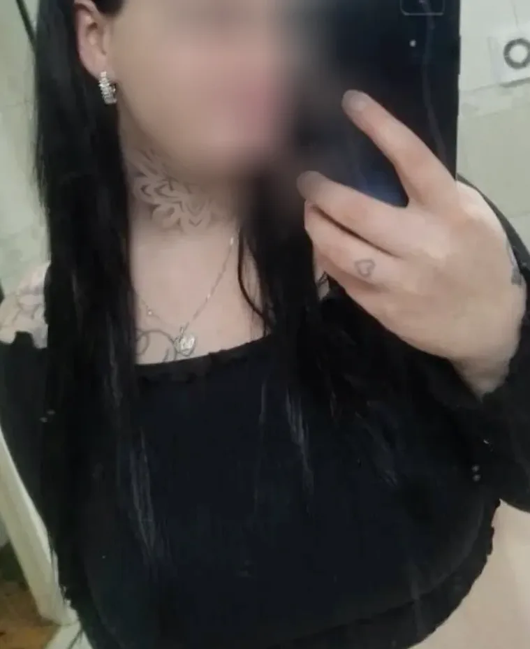 Marie, 27