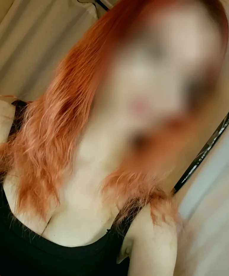 Melanie, 33